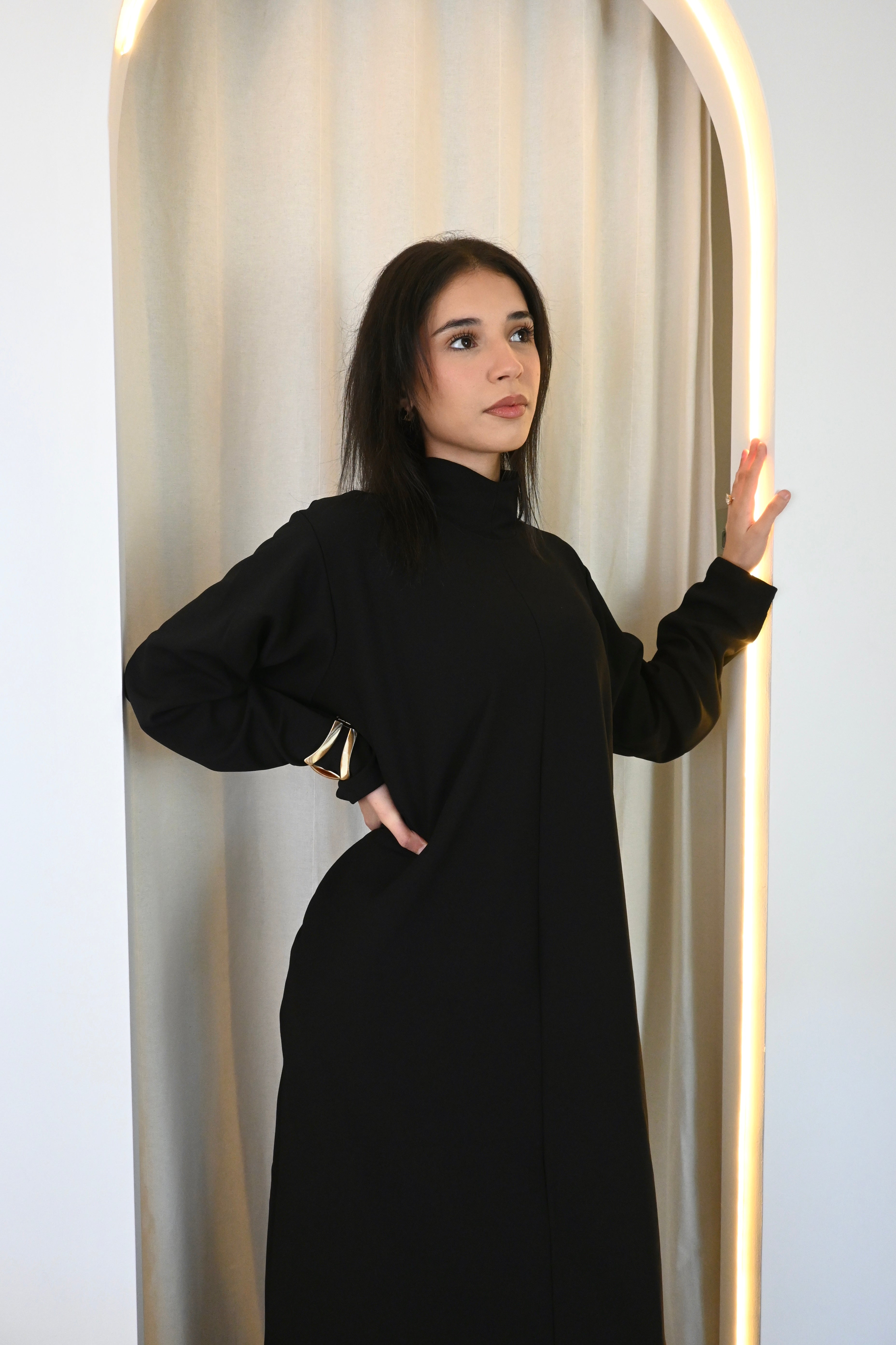 Black Mock Neck Abaya