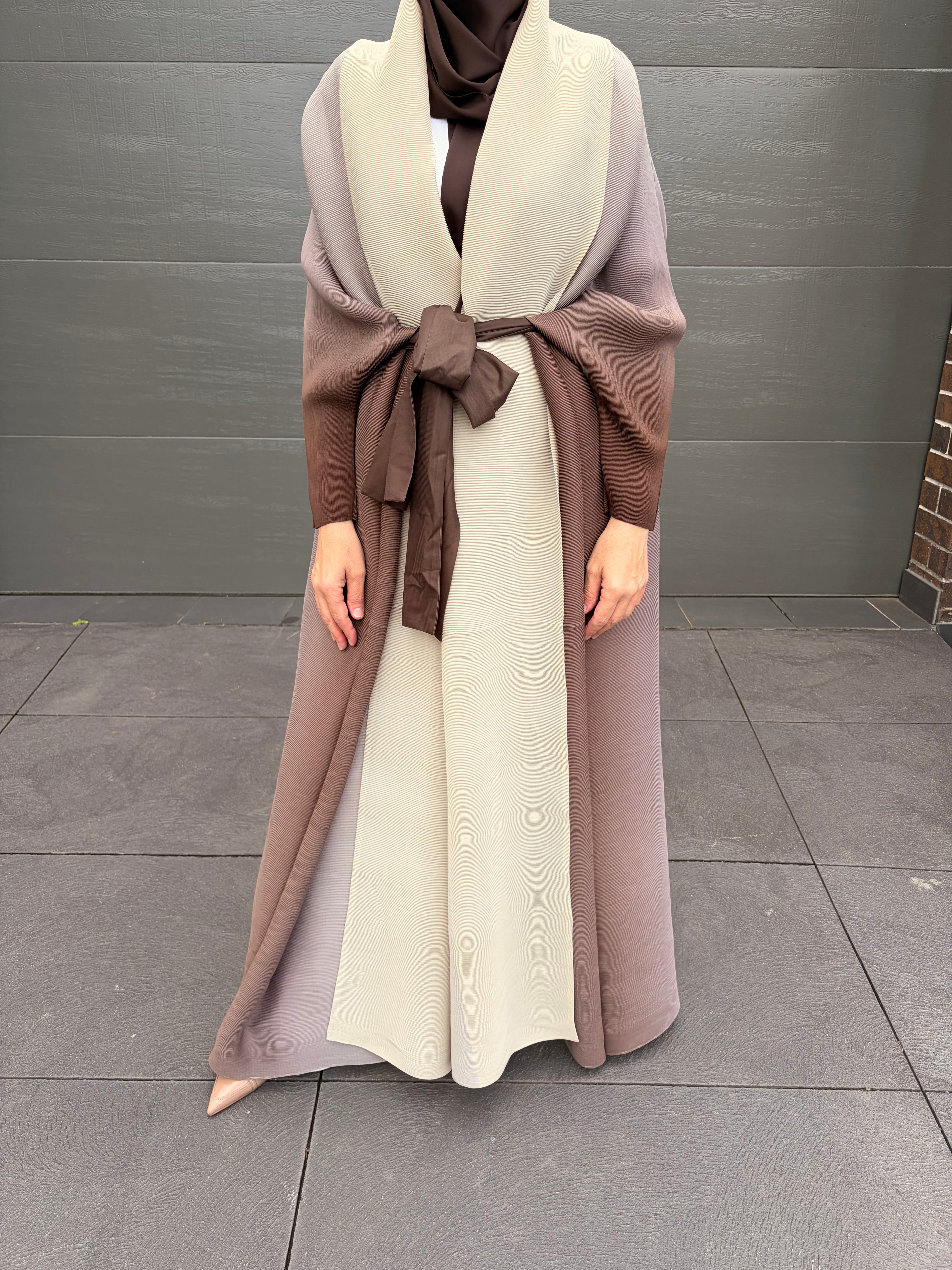 Latte Luxe Abaya